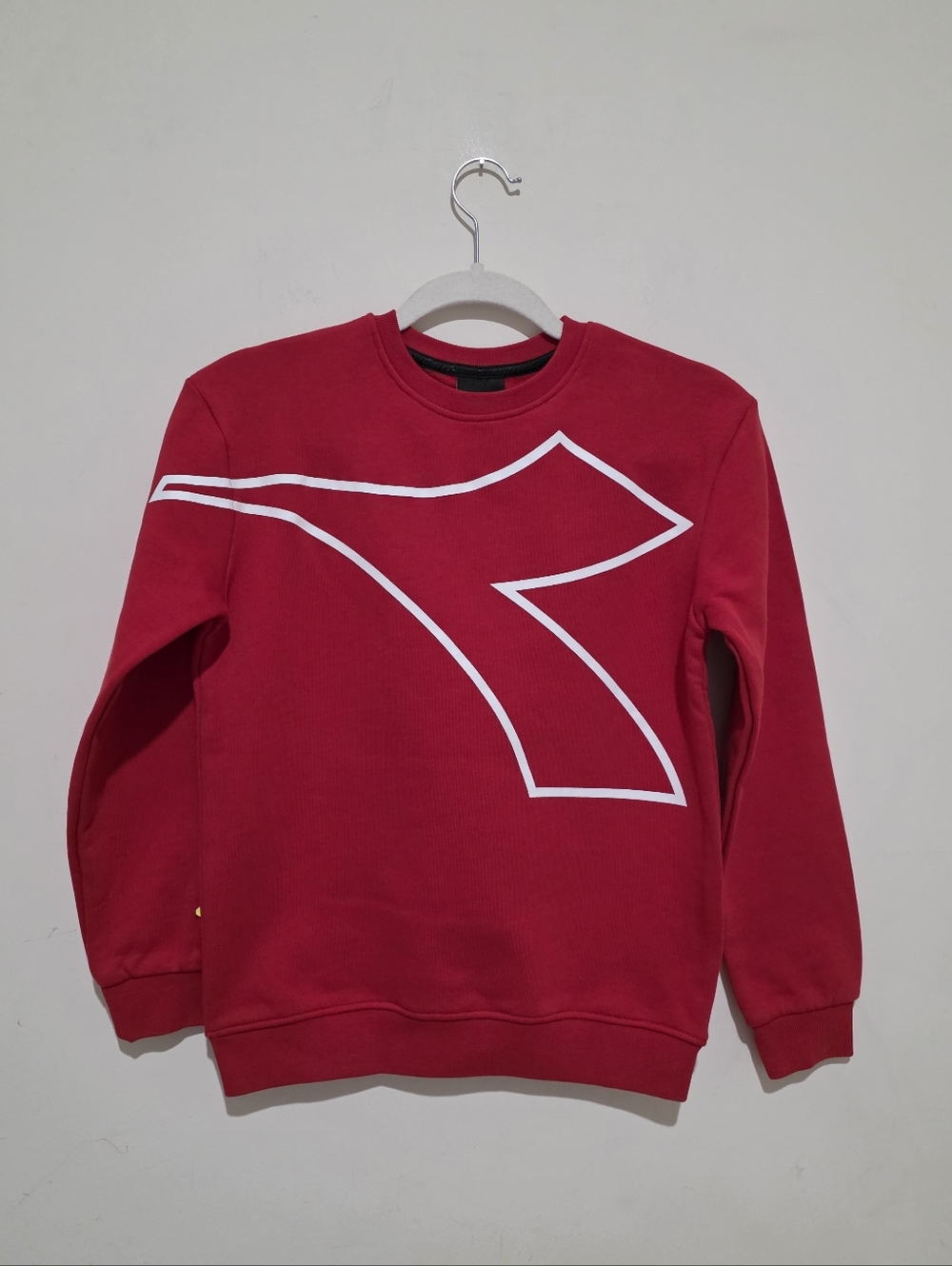 DIADORA LONG SLEEVE RED SWEATSHIRT SIZE L
